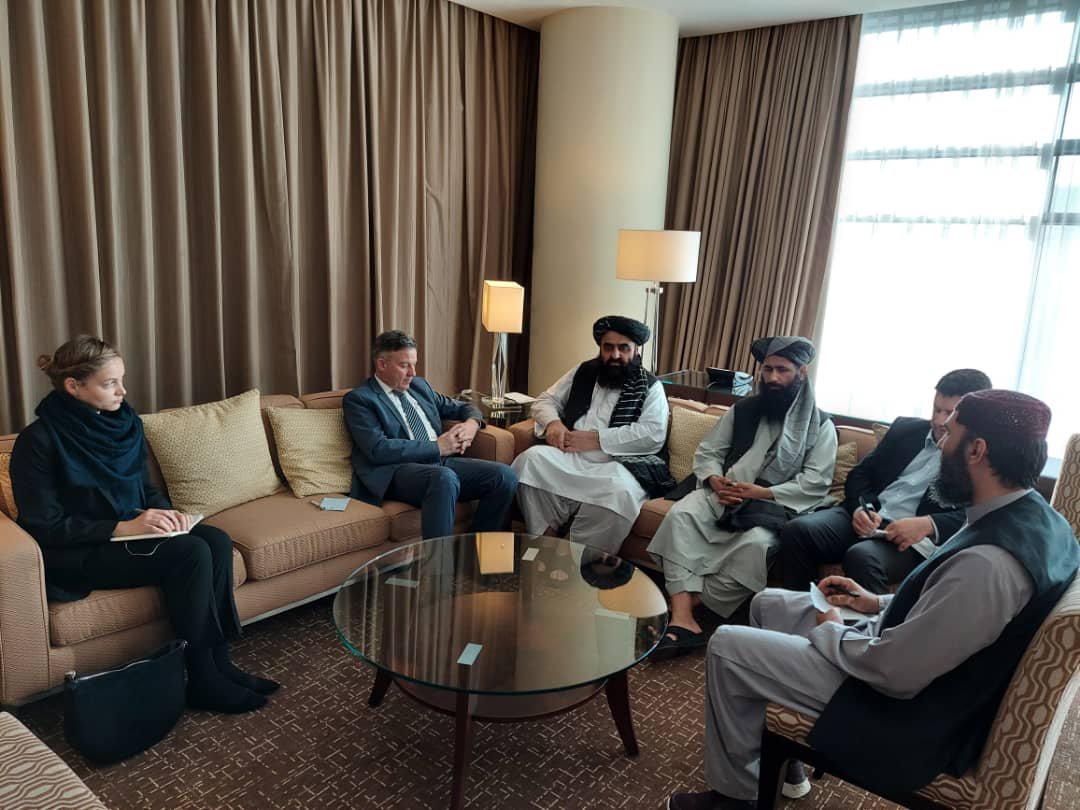 مولوی امیرخان متقی وزیر امور خارجهٔ ا.ا.ا با آقای مارکس پوتزل، سفیر آلمان برای افغانستان ‌در دوحه ملاقات نمود.